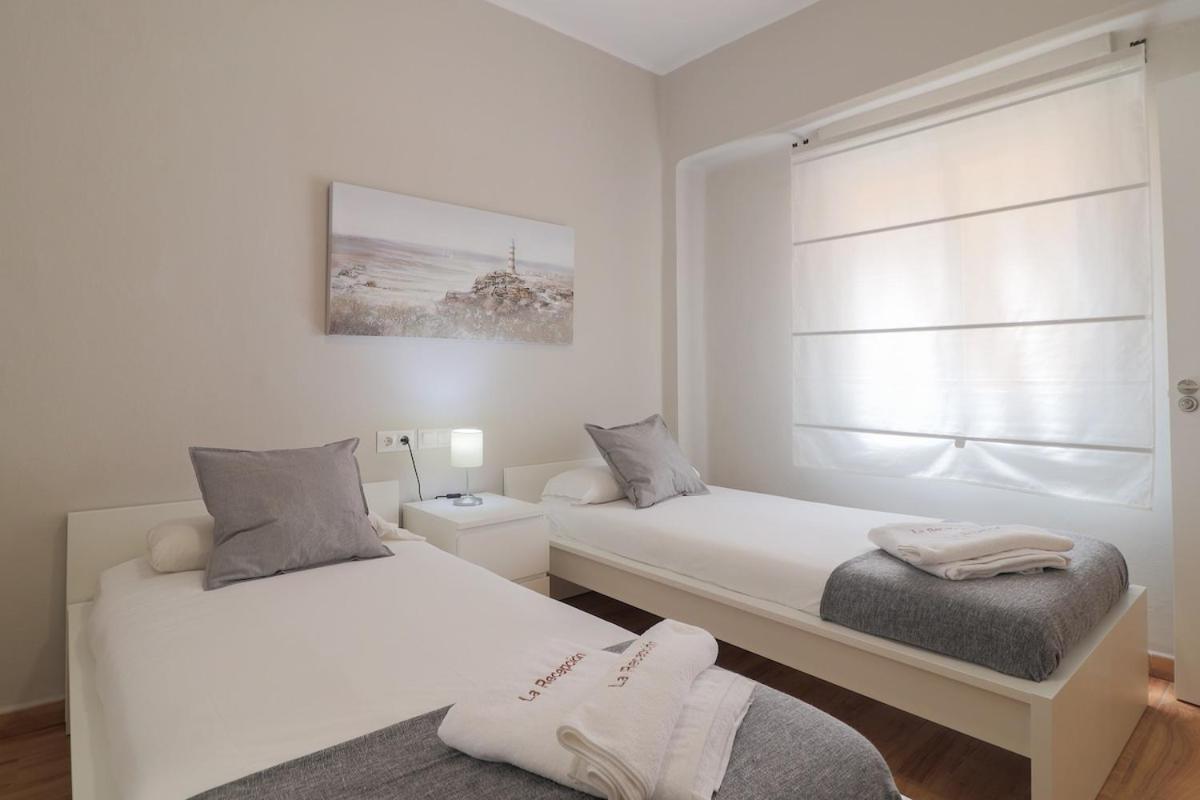 C102 - Huge And Stylish 5 Bedroom By The Center Malaga Exterior photo